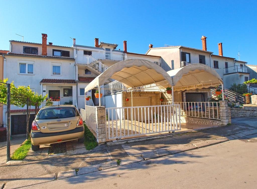 Apartment Tereza 1352 Pula
