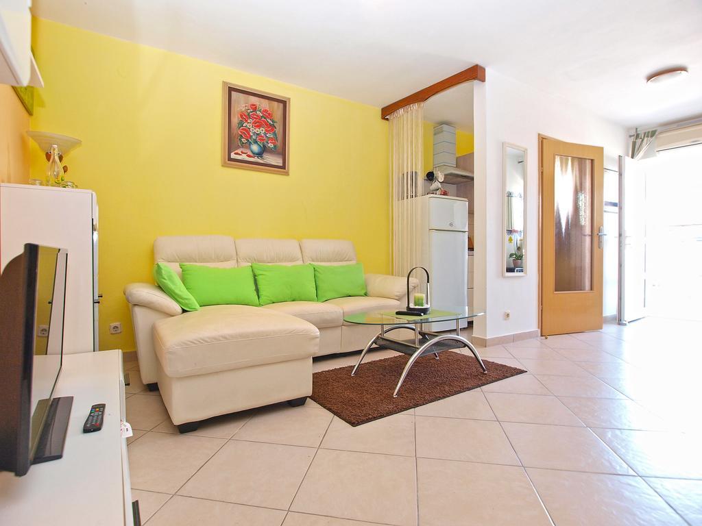 Tereza 1352 Apartment Pula